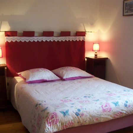 Les Cigales Bed and Breakfast Charols Buitenkant foto