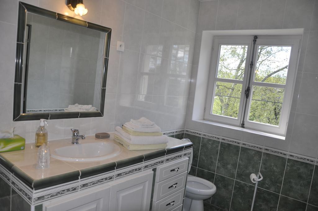 Les Cigales Bed and Breakfast Charols Buitenkant foto